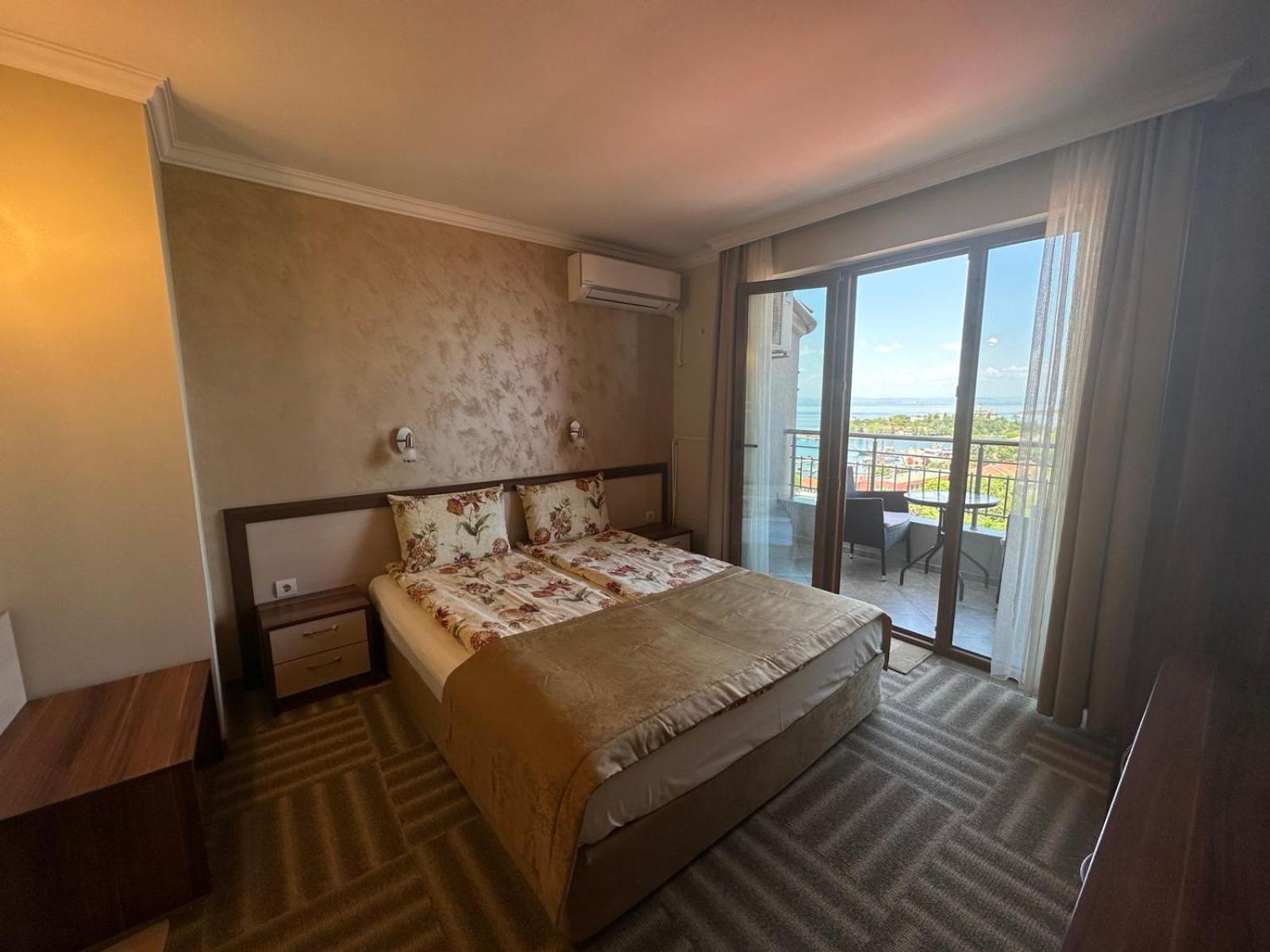 Family Hotel Radiana Sozopol Exterior photo